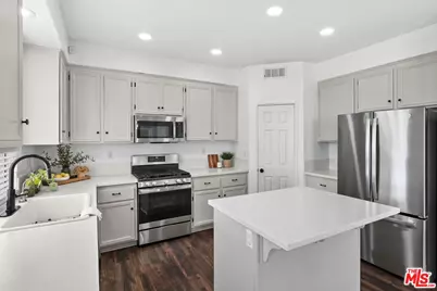 3843 Vitrina Ln, Palmdale, CA 93551 - Photo 11