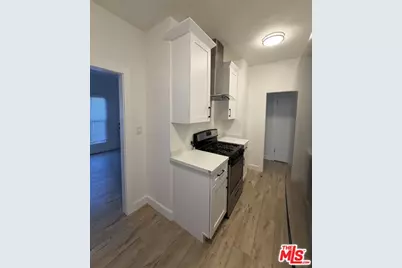 4504 S Hoover St, Los Angeles, CA 90037 - Photo 11
