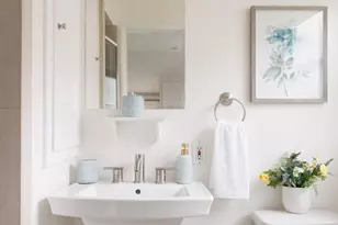 4176 Klump Ave, Studio City, CA 91602 - Photo 11