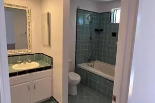 1018 6th St, Santa Monica, CA 90403 - Photo 13