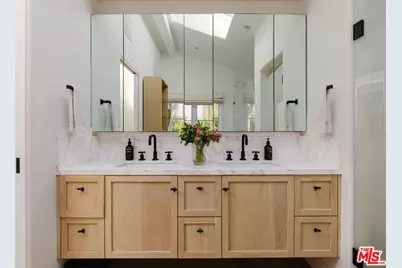 408 Westbourne Dr, Los Angeles, CA 90048 - Photo 19