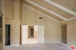 2573 Benedict Canyon Drive, Los Angeles, CA 90210 - Photo 29