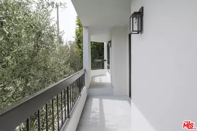 9033 Vista Grande St #3, West Hollywood, CA 90069 - Photo 27