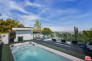 9270 Kinglet Dr, Los Angeles, CA 90069 - Photo 27