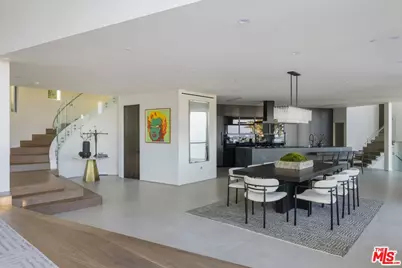 9270 Kinglet Dr, Los Angeles, CA 90069 - Photo 7