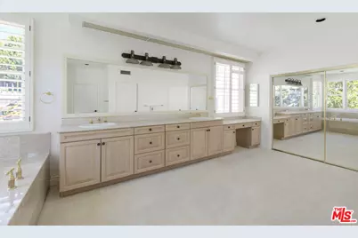 7717 Graystone Dr, Los Angeles, CA 91304 - Photo 47