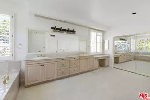 7717 Graystone Dr, Los Angeles, CA 91304 - Photo 47