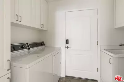 7717 Graystone Dr, Los Angeles, CA 91304 - Photo 57