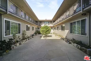 228 S Mariposa Ave, Los Angeles, CA 90004 - Photo 13