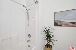 630 W 6th St, Los Angeles, CA 90017 - Photo 21