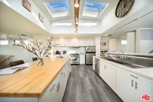 46 Rose Ave, Los Angeles, CA 90291 - Photo 13