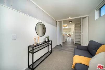 46 Rose Ave, Los Angeles, CA 90291 - Photo 17
