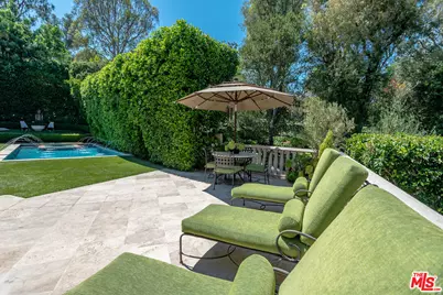 3235 Oakdell Ln, Los Angeles, CA 91604 - Photo 37