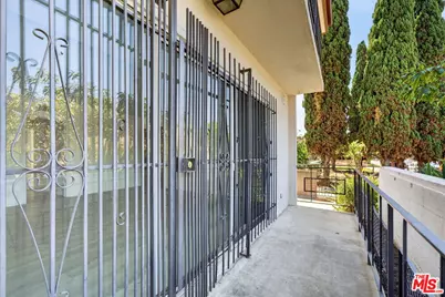 324 E Tamarack Ave, Inglewood, CA 90301 - Photo 37