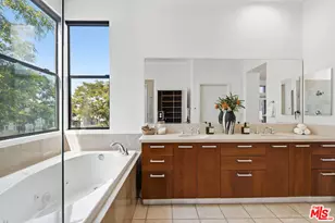 12912 Discovery Crk, Playa Vista, CA 90094 - Photo 31