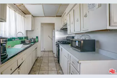 3430 W Slauson Ave, Los Angeles, CA 90043 - Photo 11