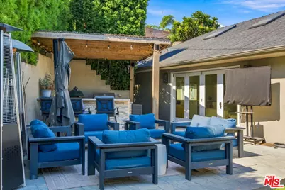 5879 S Le Doux Rd, Los Angeles, CA 90056 - Photo 41
