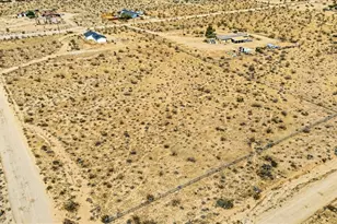 56133 Jesse Rd, Landers, CA 92285 - Photo 29