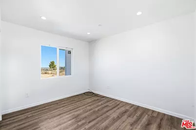 56133 Jesse Rd, Landers, CA 92285 - Photo 13