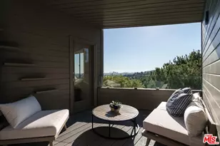 5677 Spreading Oak Dr, Los Angeles, CA 90068 - Photo 19