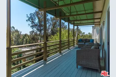 838 N Las Casas Ave, Los Angeles, CA 90272 - Photo 13