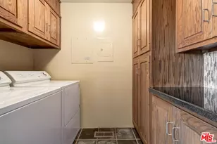 3583 Wonder View Dr, Los Angeles, CA 90068 - Photo 27
