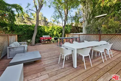 3450 Cahuenga Blvd #902, Los Angeles, CA 90068 - Photo 13
