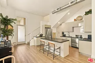 8703 W West Knoll Dr, West Hollywood, CA 90069 - Photo 5