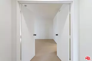 10430 Wilshire Blvd, Los Angeles, CA 90024 - Photo 15
