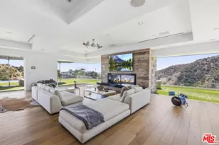 2402 Carman Crest Dr, Los Angeles, CA 90068 - Photo 7