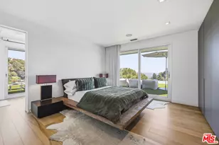 2402 Carman Crest Dr, Los Angeles, CA 90068 - Photo 21