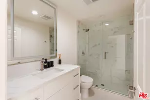 121 N Almont Dr, Beverly Hills, CA 90211 - Photo 29
