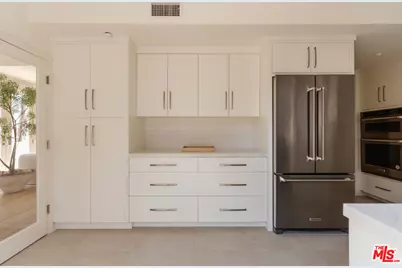121 N Almont Dr #304, Beverly Hills, CA 90211 - Photo 21