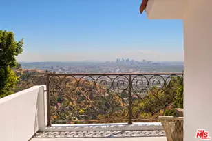 8148 Mannix Dr, Los Angeles, CA 90046 - Photo 21