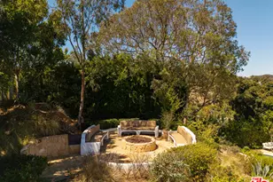 8148 Mannix Dr, Los Angeles, CA 90046 - Photo 39