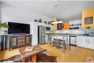 1100 Wilshire Blvd #2610, Los Angeles, CA 90017 - Photo 7