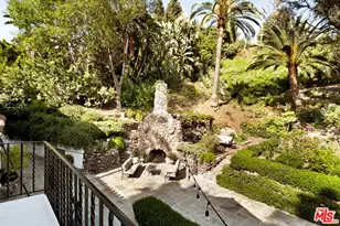2556 Aberdeen Ave, Los Angeles, CA 90027 - Photo 31