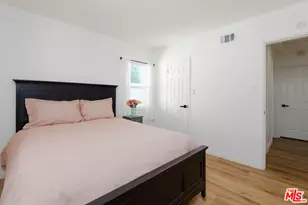 5409 Fallbrook Ave, Los Angeles, CA 91367 - Photo 17