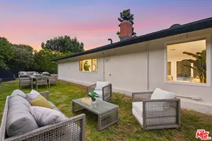 10837 Alta View Dr, Los Angeles, CA 91604 - Photo 25