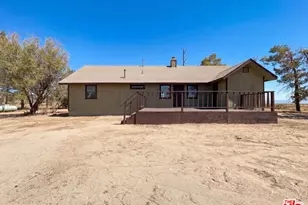2359 100th St, Rosamond, CA 93560 - Photo 5