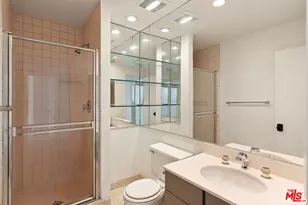 10751 Wilshire Blvd, Los Angeles, CA 90024 - Photo 11