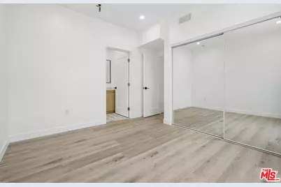 1434 Beverwil Dr #2, Los Angeles, CA 90035 - Photo 29