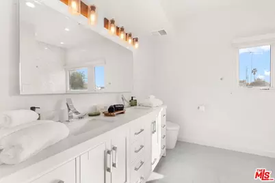 3464 Greenwood Ave, Los Angeles, CA 90066 - Photo 43