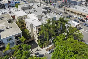 305 Arnaz Dr, Los Angeles, CA 90048 - Photo 29