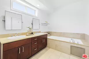 305 Arnaz Dr, Los Angeles, CA 90048 - Photo 15