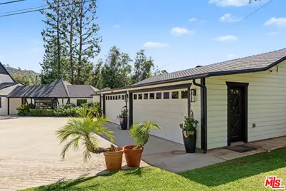 1752 Riverside Dr, Glendale, CA 91201 - Photo 49
