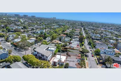 2001 Penmar Ave, Venice, CA 90291 - Photo 3