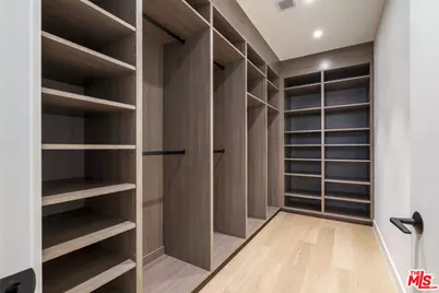 923 N Hilldale Ave, West Hollywood, CA 90069 - Photo 25