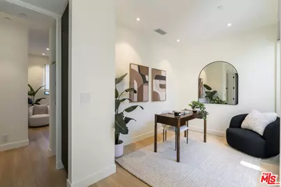 923 N Hilldale Ave, West Hollywood, CA 90069 - Photo 29