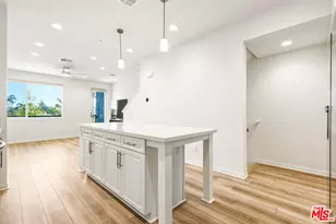 1095 N Harbor Blvd, Anaheim, CA 92801 - Photo 15